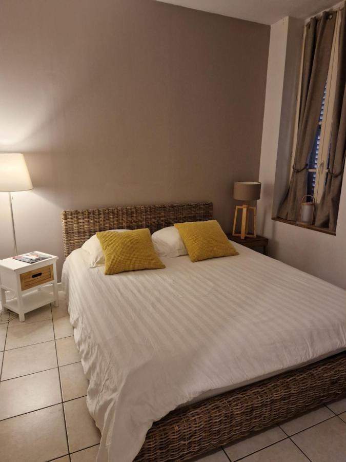 Ferienwohnung 2 Pieces Dans Le Centre Avec Petite Terrasse 3*** Marseilles Exterior foto