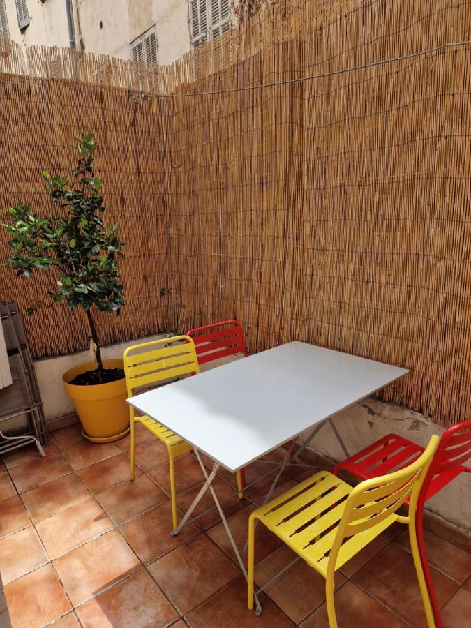 Ferienwohnung 2 Pieces Dans Le Centre Avec Petite Terrasse 3*** Marseilles Exterior foto